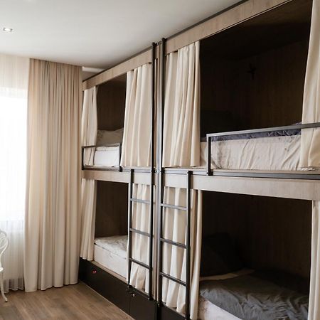 Garden Plaza Hotel Neresnytsya Kültér fotó