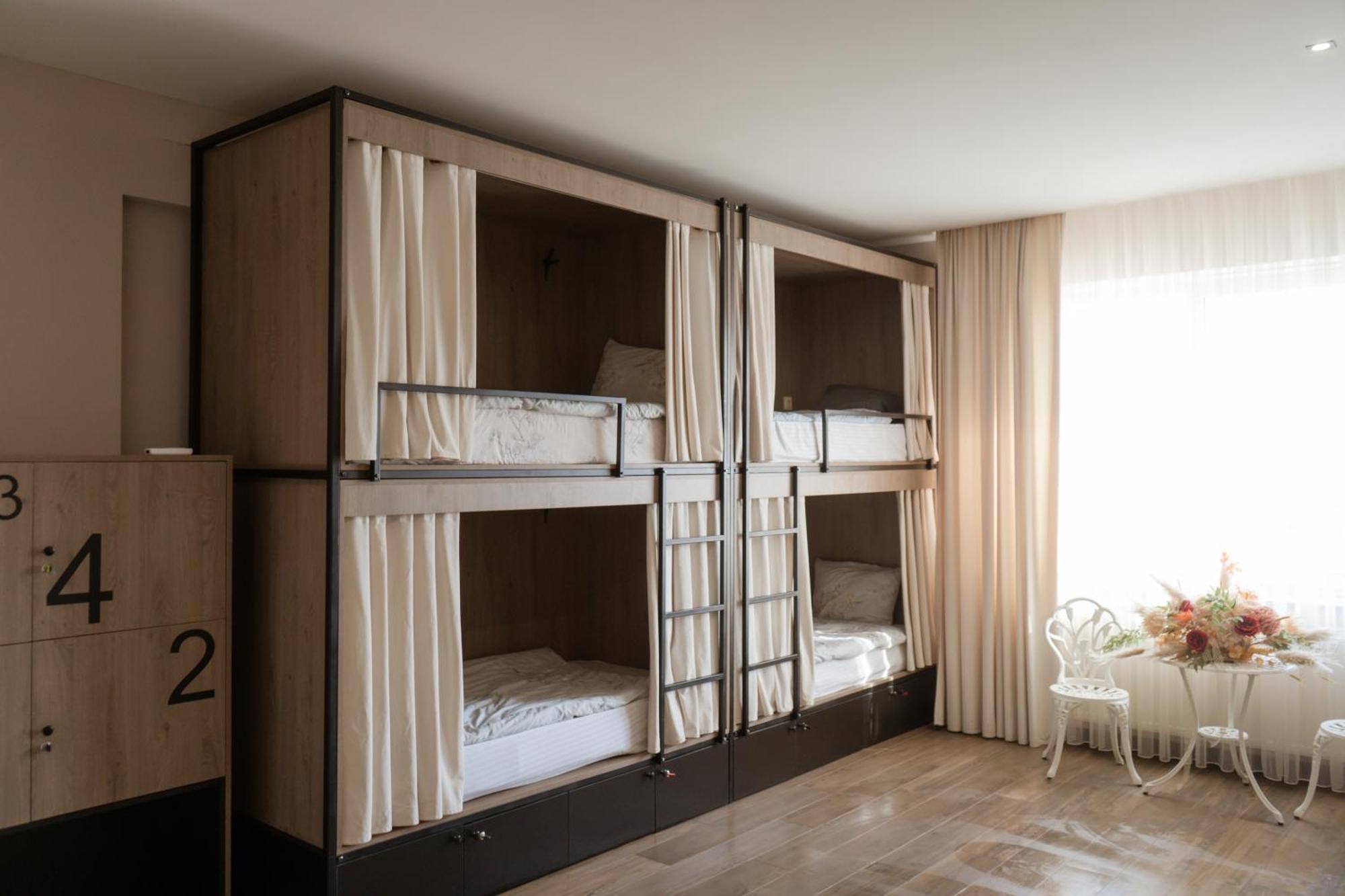 Garden Plaza Hotel Neresnytsya Kültér fotó
